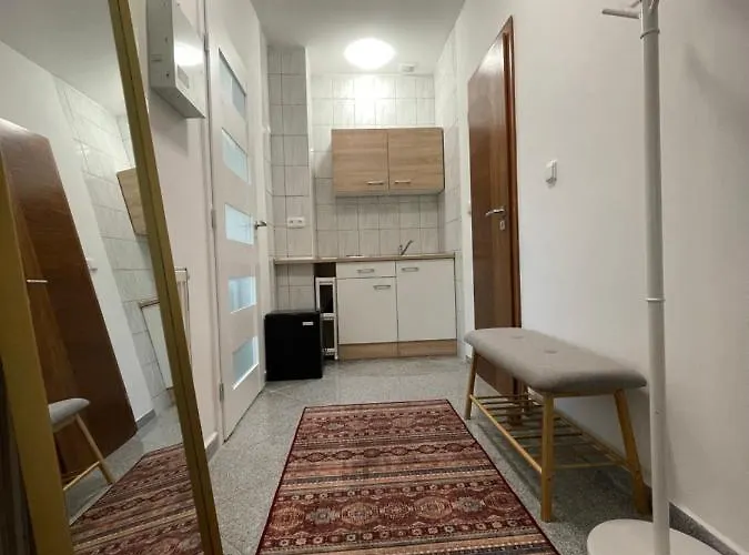 Booklovers Close To Center 아파트 *