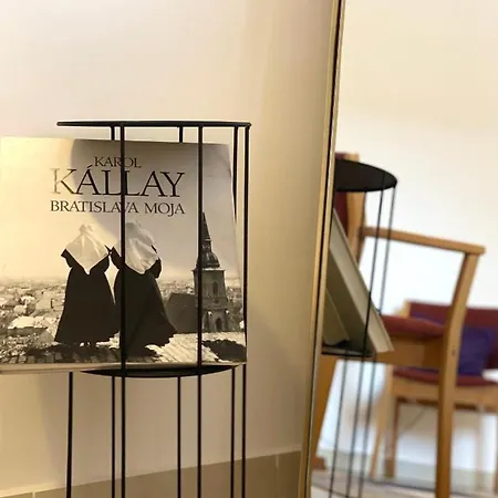 Booklovers Close To Center Bratislava